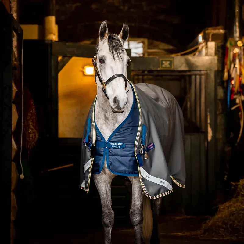 Versand Am Gleichen Tag Horseware Amigo Bravo 12 Plus Bundle 50g + 100g und 200g Liner - Black/Titanium Grey/Silver, 160